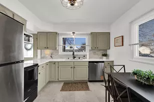 818 S 94th St, West Allis, WI 53214 - Photo 8