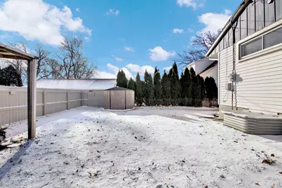 818 S 94th St, West Allis, WI 53214 - Photo 22