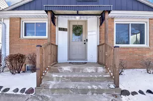 818 S 94th St, West Allis, WI 53214 - Photo 2