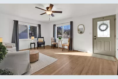 818 S 94th St, West Allis, WI 53214 - Photo 4