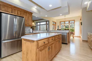 18840 Saratoga Ct, Brookfield, WI 53045 - Photo 14