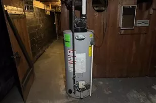 4049 N Elmhurst Rd, Milwaukee, WI 53216 - Photo 12