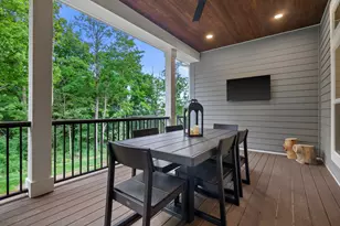 N66W21333 Sagebrush Dr, Menomonee Falls, WI 53046 - Photo 16