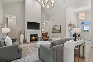 N66W21333 Sagebrush Dr, Menomonee Falls, WI 53046 - Photo 6