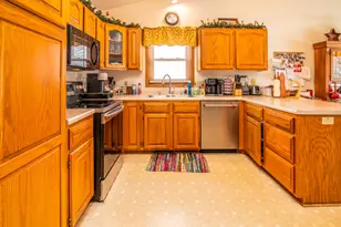 225 Anna St, Waterloo, WI 53594 - Photo 4