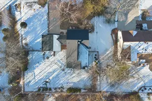 9126 N Meadowlark Ln, Bayside, WI 53217 - Photo 68