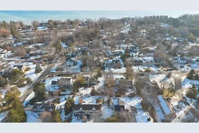 9126 N Meadowlark Ln, Bayside, WI 53217 - Photo 62