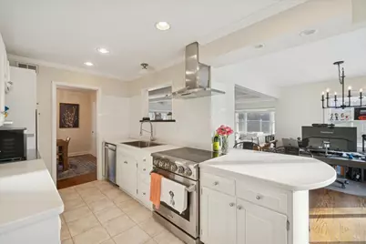 9126 N Meadowlark Ln, Bayside, WI 53217 - Photo 22