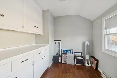 9126 N Meadowlark Ln, Bayside, WI 53217 - Photo 32