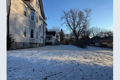 3336 N 11th St, Milwaukee, WI 53206 - Photo 1