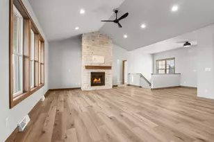 338 Rawley Ct, Two Rivers, WI 54241 - Photo 6