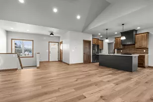 338 Rawley Ct, Two Rivers, WI 54241 - Photo 4