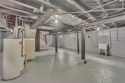 6824 W Hayes Ave, West Allis, WI 53219 - Photo 18