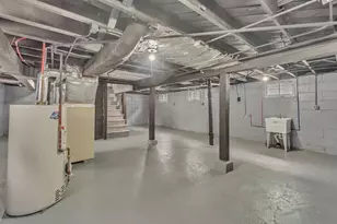 6824 W Hayes Ave, West Allis, WI 53219 - Photo 18