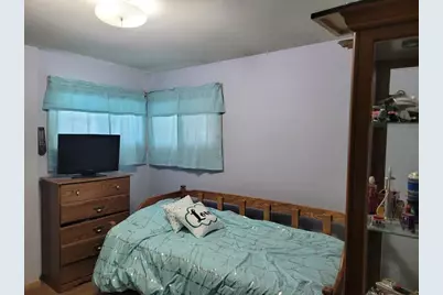 409  Van Buren Rd, Howards Grove, WI 53083 - Photo 10