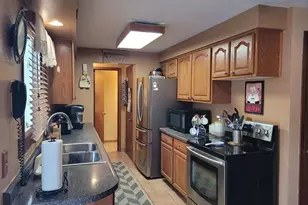 409 Van Buren Rd, Howards Grove, WI 53083 - Photo 4