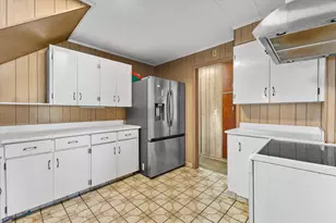 4723 Shirley Ave, Racine, WI 53406 - Photo 10