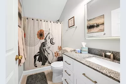 2531 N Murray Ave, Milwaukee, WI 53211 - Photo 10