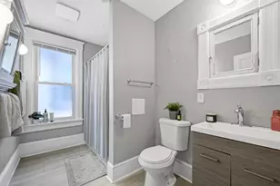 2531 N Murray Ave, Milwaukee, WI 53211 - Photo 18