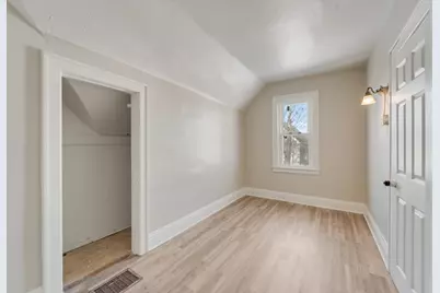 3807 E Edgerton Ave, Cudahy, WI 53110 - Photo 6