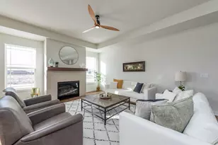 9029 Creekside Cir, Pleasant Prairie, WI 53158 - Photo 2