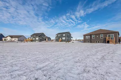 9029  Creekside Cir, Pleasant Prairie, WI 53158 - Photo 32