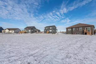 9029 Creekside Cir, Pleasant Prairie, WI 53158 - Photo 32