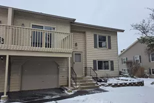 10268 W Parkedge Circle, Franklin, WI 53132 - Photo 2