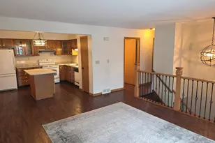 10268 W Parkedge Circle, Franklin, WI 53132 - Photo 8