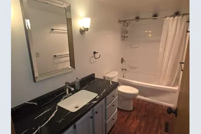 10268 W Parkedge Cir, Franklin, WI 53132 - Photo 10