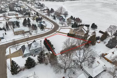 312  Regatta Dr, Port Washington, WI 53074 - Photo 12