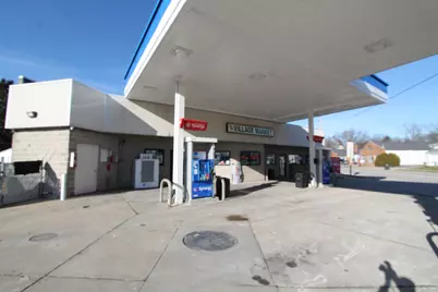 600  Milwaukee St, Clinton, WI 53525 - Photo 2