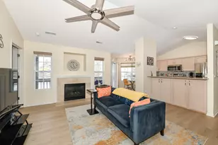 9128 W Elm Ct, Franklin, WI 53132 - Photo 6