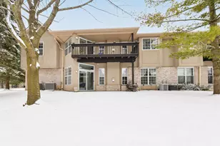 9128 W Elm Ct, Franklin, WI 53132 - Photo 34