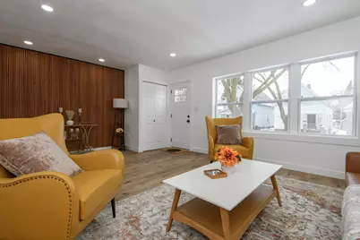 2128 S Mound St, Milwaukee, WI 53207 - Photo 6