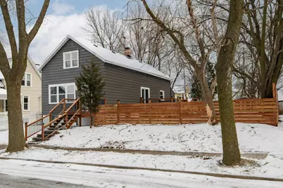 2128 S Mound St, Milwaukee, WI 53207 - Photo 4