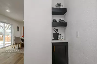 2128 S Mound St, Milwaukee, WI 53207 - Photo 20