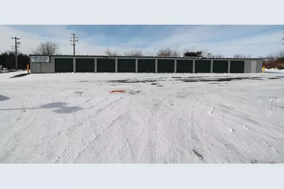 1220  Janesville Ave, Fort Atkinson, WI 53538 - Photo 2