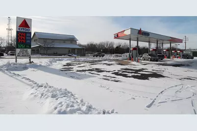 1220  Janesville Ave, Fort Atkinson, WI 53538 - Photo 16