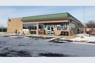 1220  Janesville Ave, Fort Atkinson, WI 53538 - Photo 18