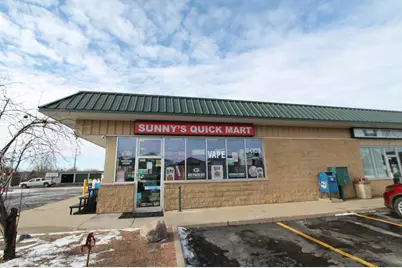 1220  Janesville Ave, Fort Atkinson, WI 53538 - Photo 4