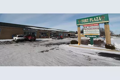 1220  Janesville Ave, Fort Atkinson, WI 53538 - Photo 4