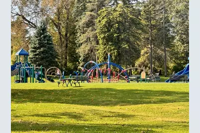 1704  Oak St, South Milwaukee, WI 53172 - Photo 40