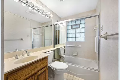 1704  Oak St, South Milwaukee, WI 53172 - Photo 16