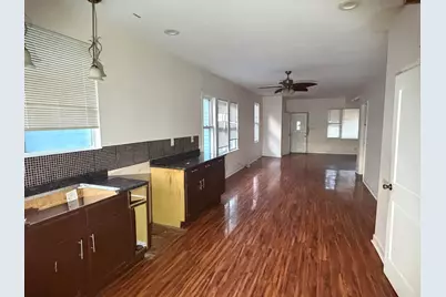 2436 N 16th St, Milwaukee, WI 53206 - Photo 4