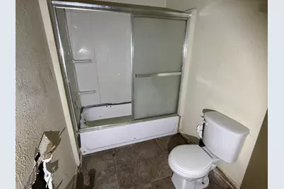 2436 N 16th St, Milwaukee, WI 53206 - Photo 10