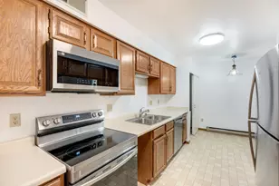 3916 N Oakland Ave, Shorewood, WI 53211 - Photo 8