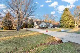 S35W27905 Pheasant Run, Waukesha, WI 53189 - Photo 1