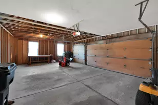 S35W27905 Pheasant Run, Waukesha, WI 53189 - Photo 18