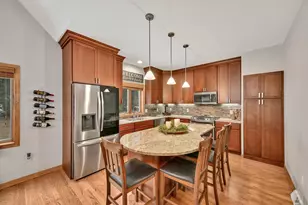 2707 Fox Hill Dr, Waukesha, WI 53189 - Photo 8